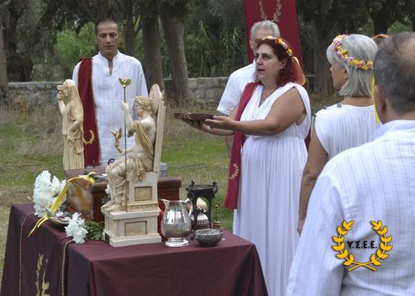 http://www.ysee.gr/images/12063853_10153148539159562_7043558274581829044_n-web.jpg