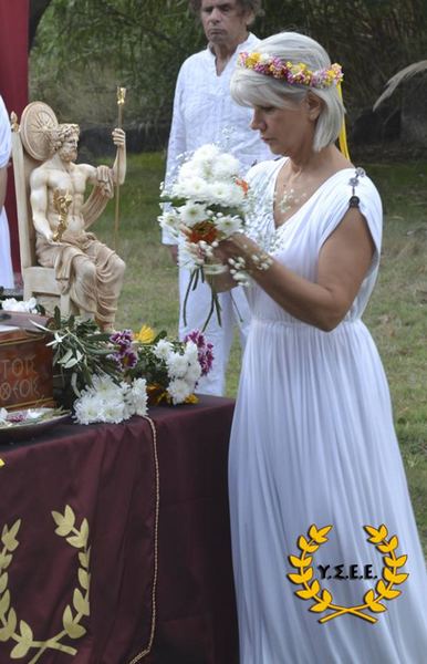 http://www.ysee.gr/images/12046682_10153148541404562_6078867159856608973_n-web.jpg