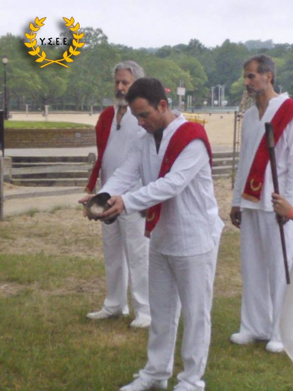 http://www.ysee.gr/images/10422525_10152954184029562_783683842805183250_n.jpg