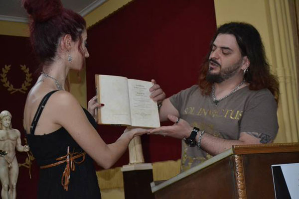 http://www.ysee.gr/images/Julian10.jpg